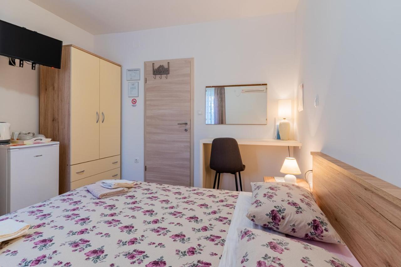 Room Laudina Cres Exterior foto